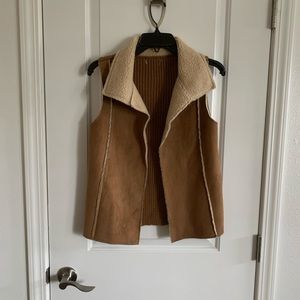 Faux shearling/fleece boho vest size M